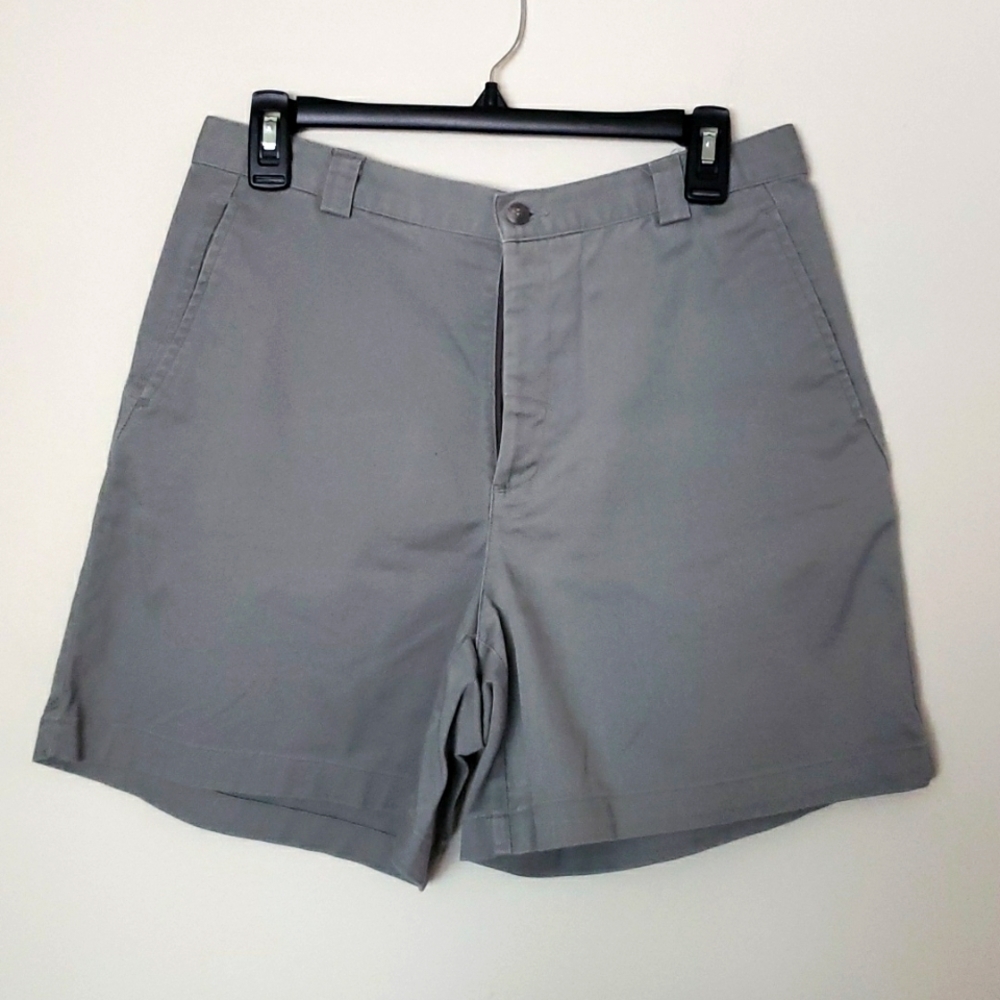 Dockers chino shorts, khaki, green, size 10.